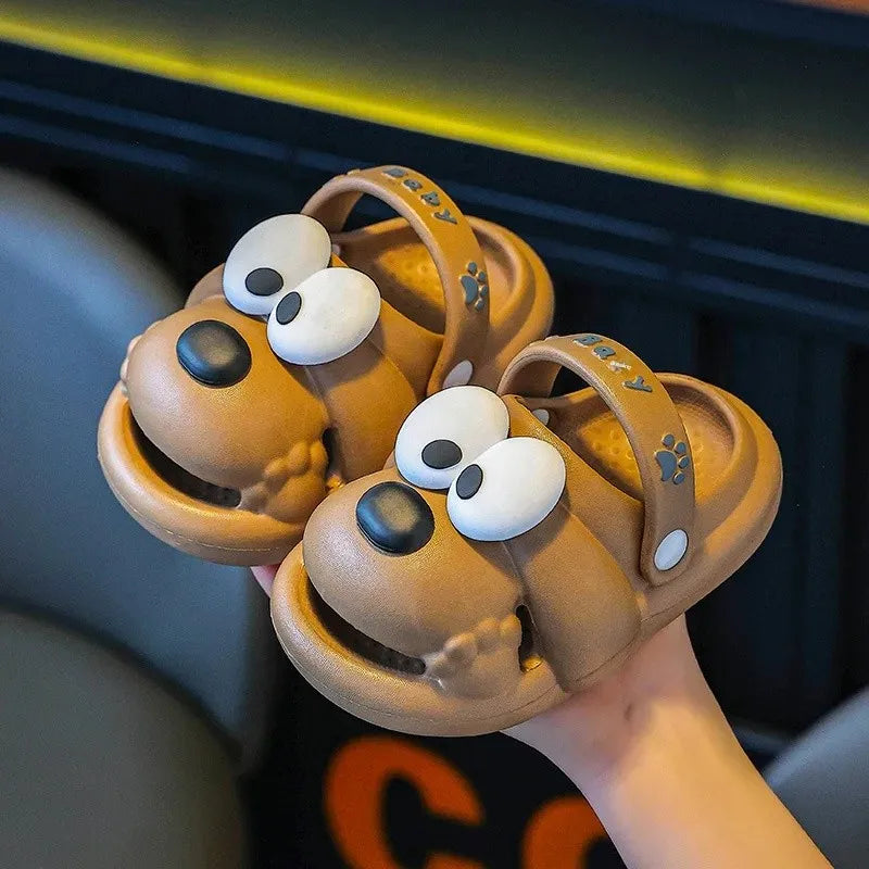 Adorable 2025 New Soft Bottom Indoor Outdoor Anti-Slip Boys Girls Yellow Dog EVA Clog Shoes Two-Way Wear Cute Sandals